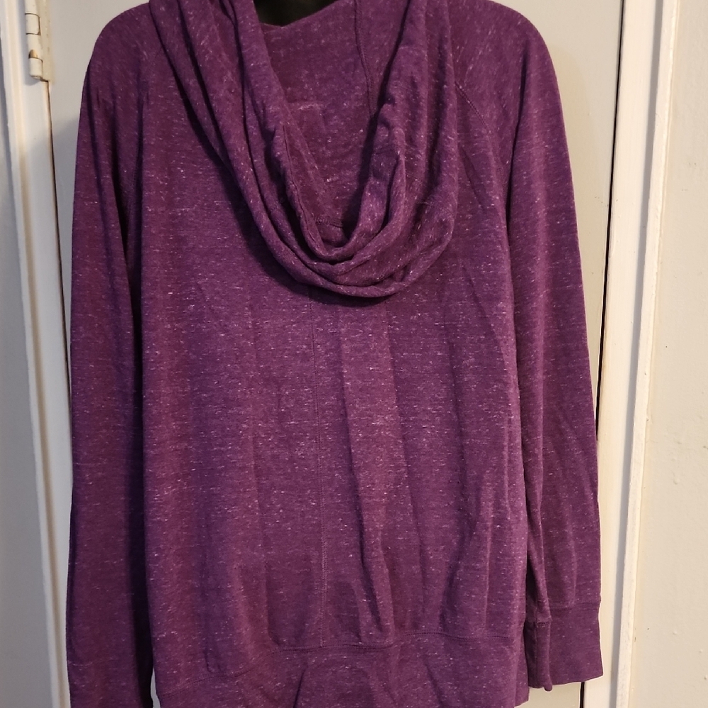 Nike Purple Jacket for Stylish Comfort - Picture 3 of 4